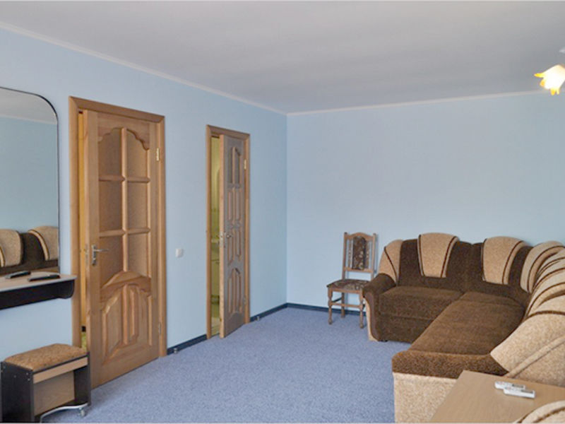 Стандартный 2-местный 2-комнатный (VIP-дворик)