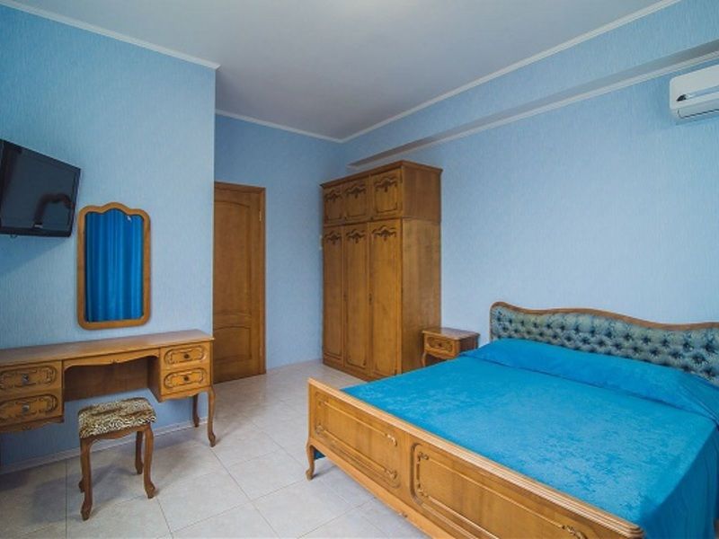 Люкс 2-местный (вид на море)