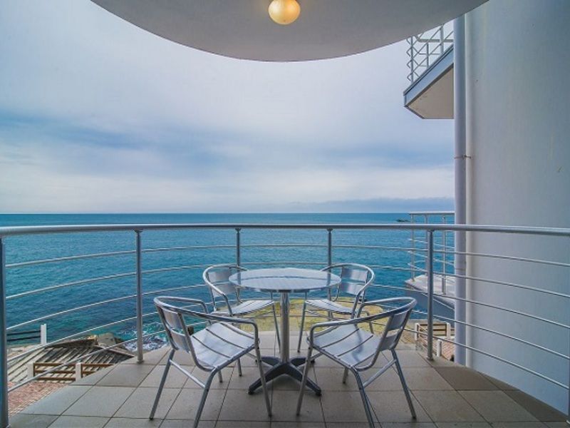 Студия 2-местный (вид на море)