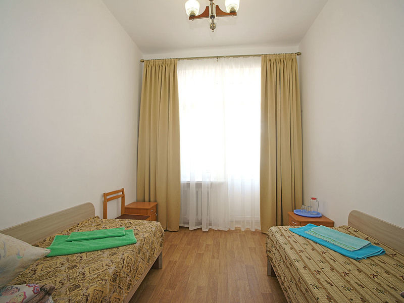 Эконом 2-местный с частичными удобствами