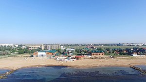 Вид на территорию с моря. Пляж