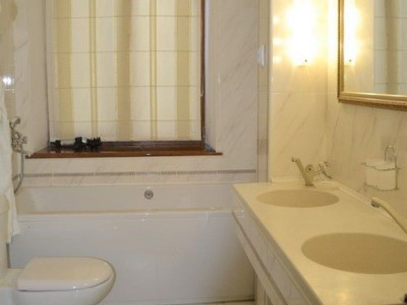 Люкс 2-местный 2-комнатный №16 корп.1 санузел