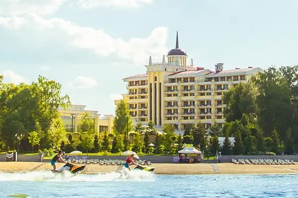 Территория | Mistral Hotel & Spa, Московская область