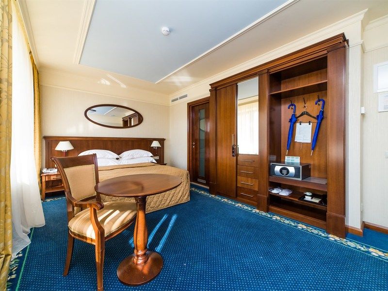 Супериор 2-местный (с видом на озеро)