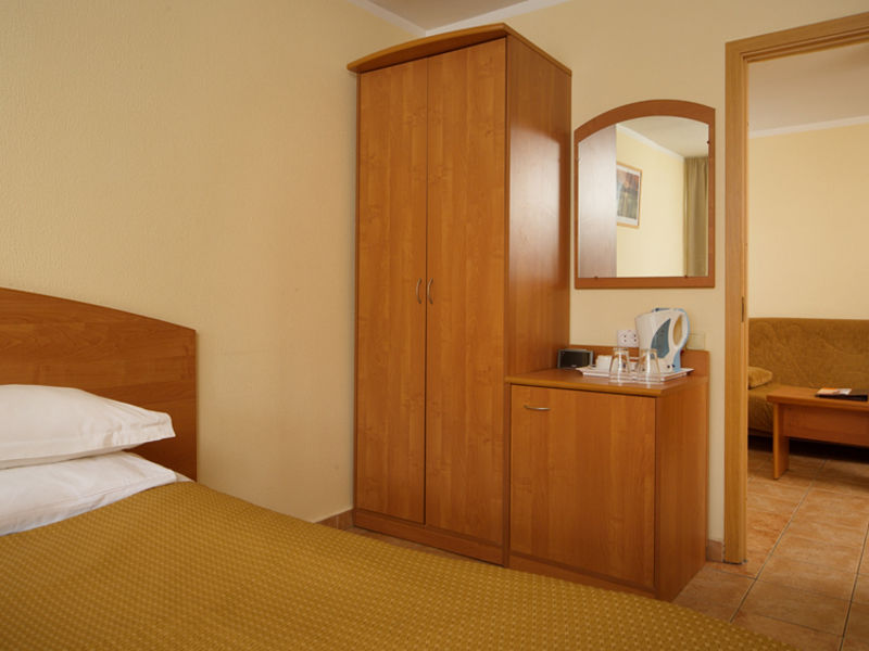 Семейный 6-местный 3-комнатный