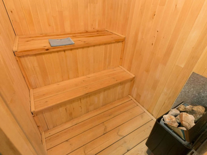 Люкс 2-местный 2-комнатный "Замок" №204,203,304,303 с сауной