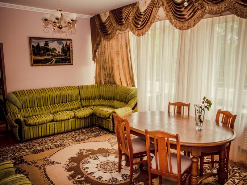 Люкс 3-комнатный 2-местный