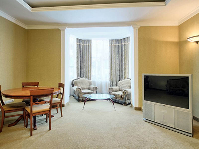 Люкс 2-местный 2-комнатный (304, 307, 308)