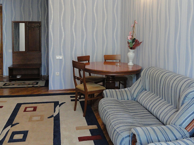 Люкс 2-местный 2-комнатный (304, 307, 308)