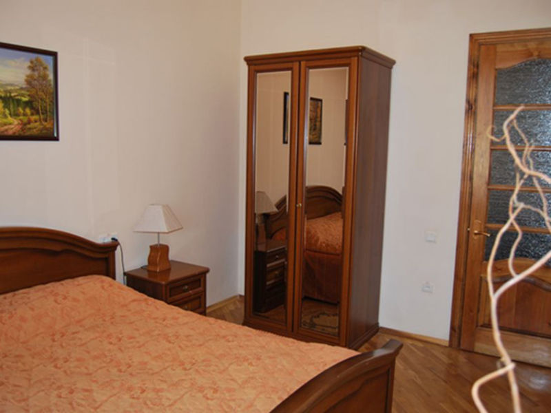 Люкс 2-местный 2-комнатный (304, 307, 308)