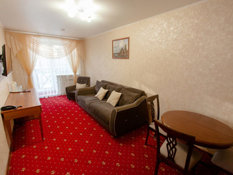 Люкс-комфорт 2-местный 2-комнатный (корпус 5)