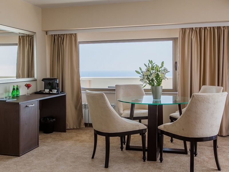 Люкс "Бизнес" 2-местный 2-комнатный