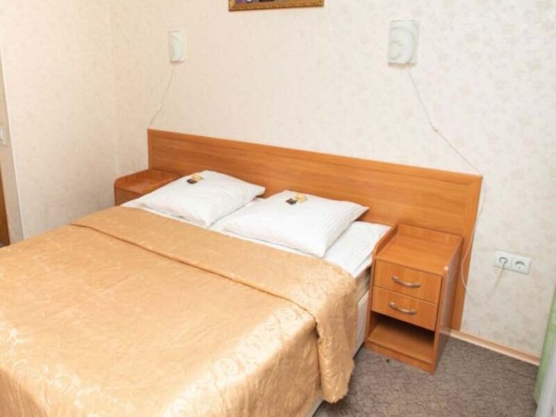 Джуниор сюит 2-местный 2-комнатный (327)