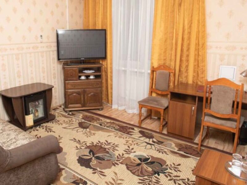 Джуниор сюит 2-местный 2-комнатный (327)