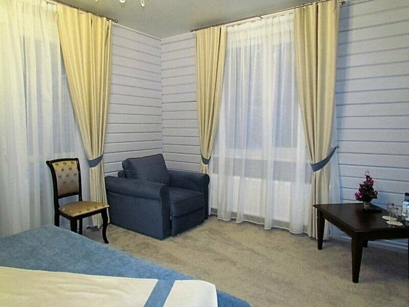 Стандартный 3-местный в коттедже № 10 (1-6)