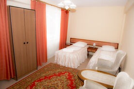 Апартаменты 7-местные 3-комнатные корпус №5, Парк-отель Звездный, Ангарск