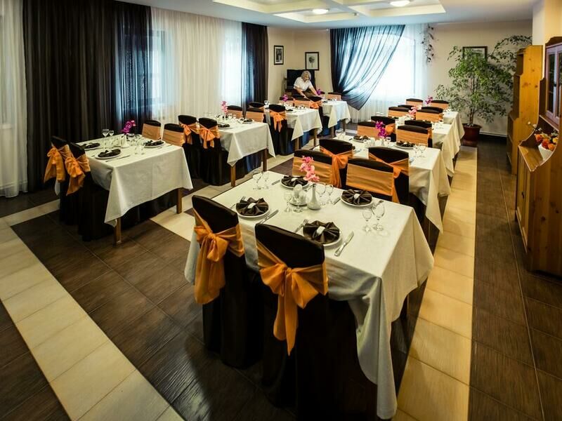 Ресторан | Ozon Cheget, Приэльбрусье, Республика Кабардино-Балкария