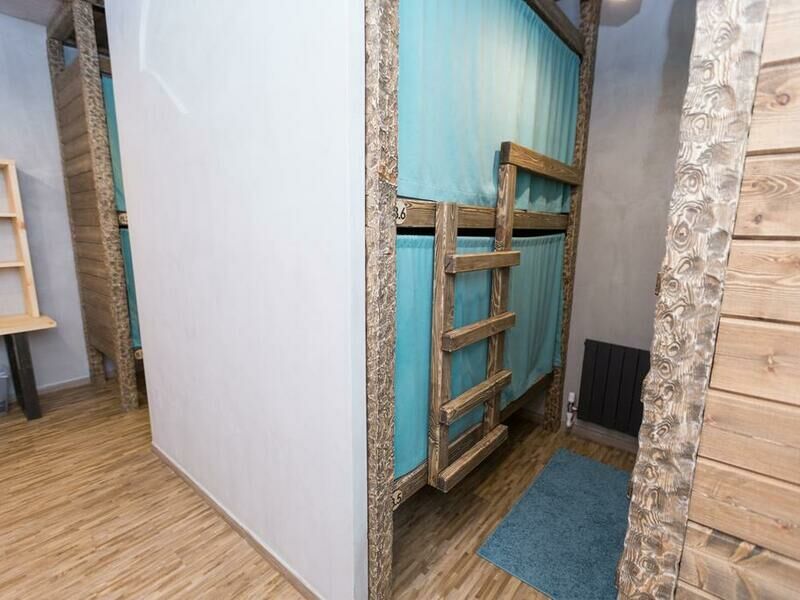 Место место в общем 8-местном