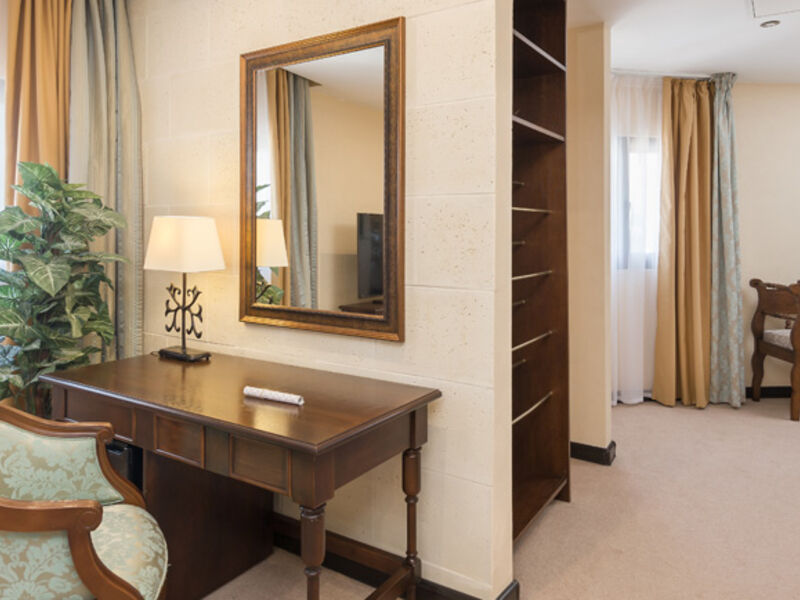 Люкс Короля 2-местный 2-комнатный