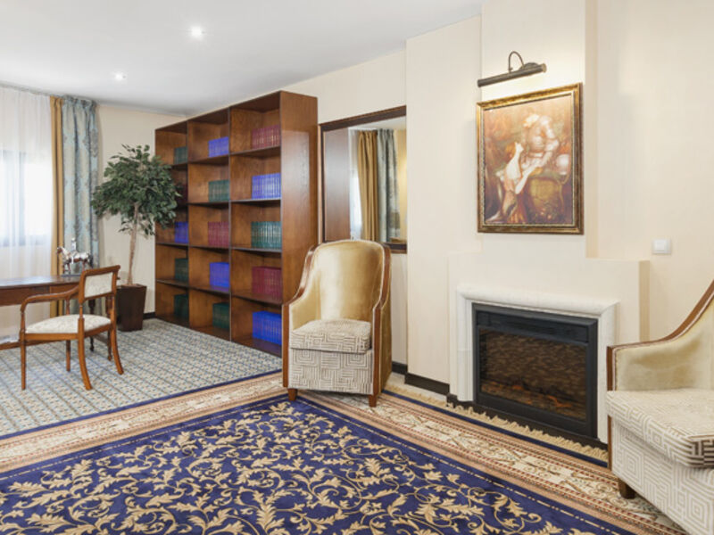 Люкс Короля 2-местный 2-комнатный