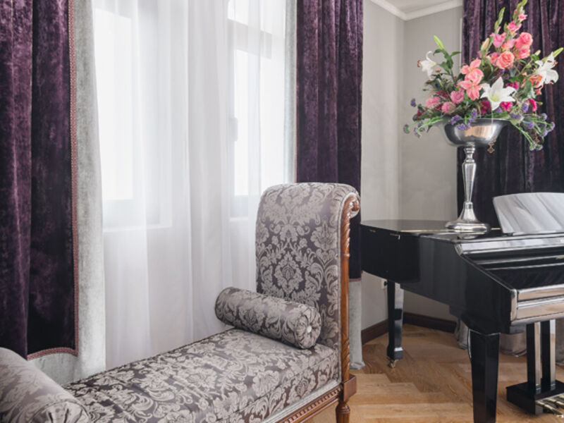 Люкс Роял 4-местный 3-комнатный