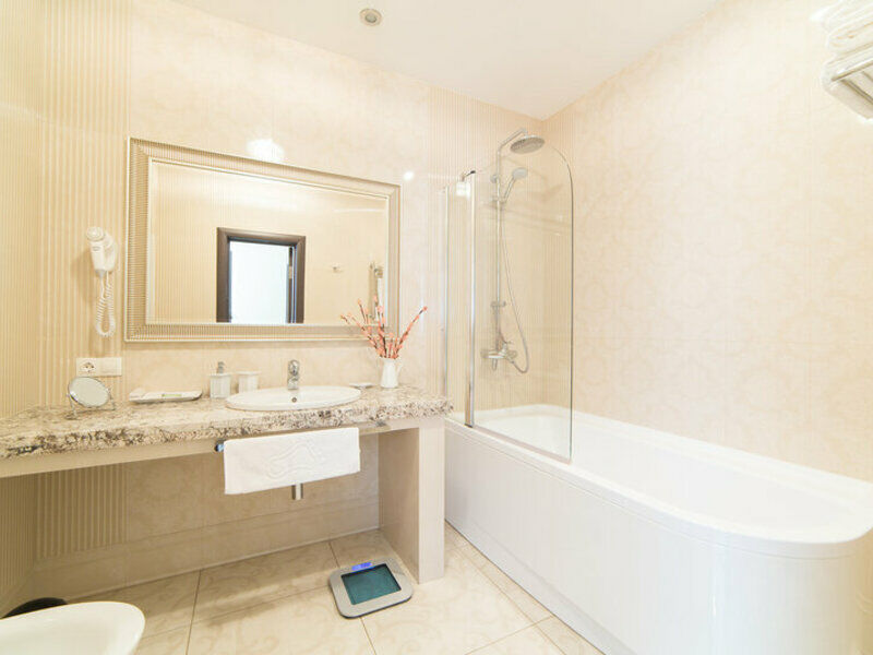 Люкс 2-местный 2-комнатный (1 корпус)