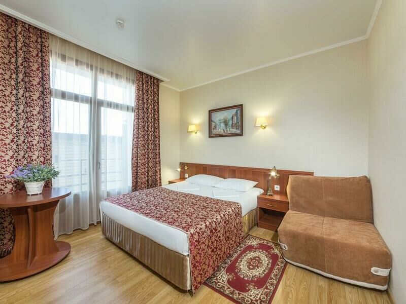 Стандарт 3-местный с французским балконом (1)