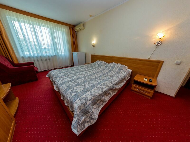 Стандартный 2-местный (без балкона 4 этаж корпус 1)