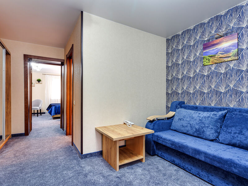 Люкс 2-местный 2-комнатный (с террасой)