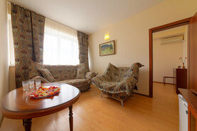 Стандартный 3-местный 2-комнатный с видом на море, Гостиница Черноморская, Анапа