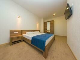 Люкс 4-местный 3-комнатный, Отель Dream Hotel, Анапа