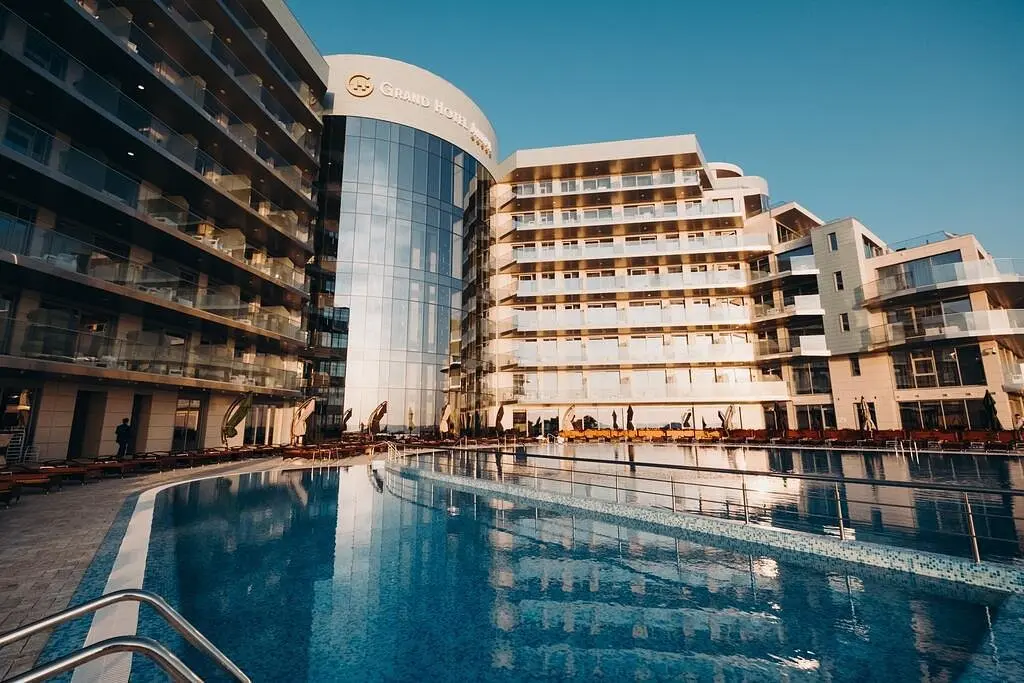 Бассейн | Grand Hotel Anapa, Краснодарский край