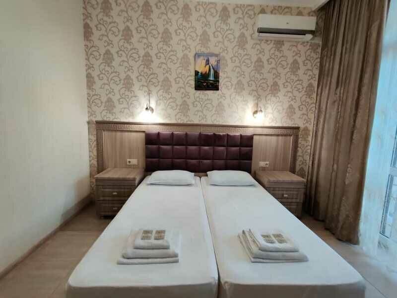 Стандартный 2-местный (вид на гостиницу)