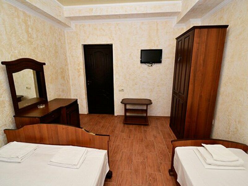 Эконом 3- местный