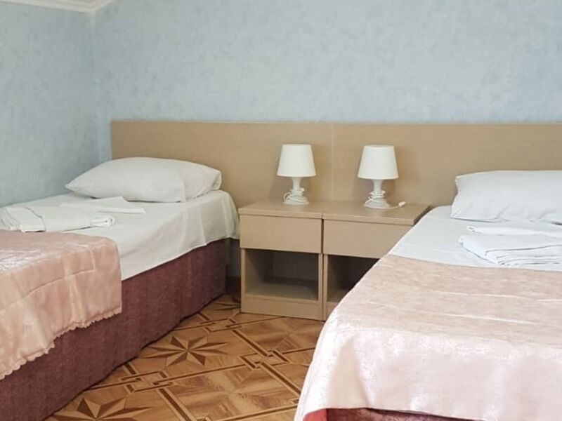 Семейный 4-местный 2-комнатный (с 2 спальнями и видом на море)