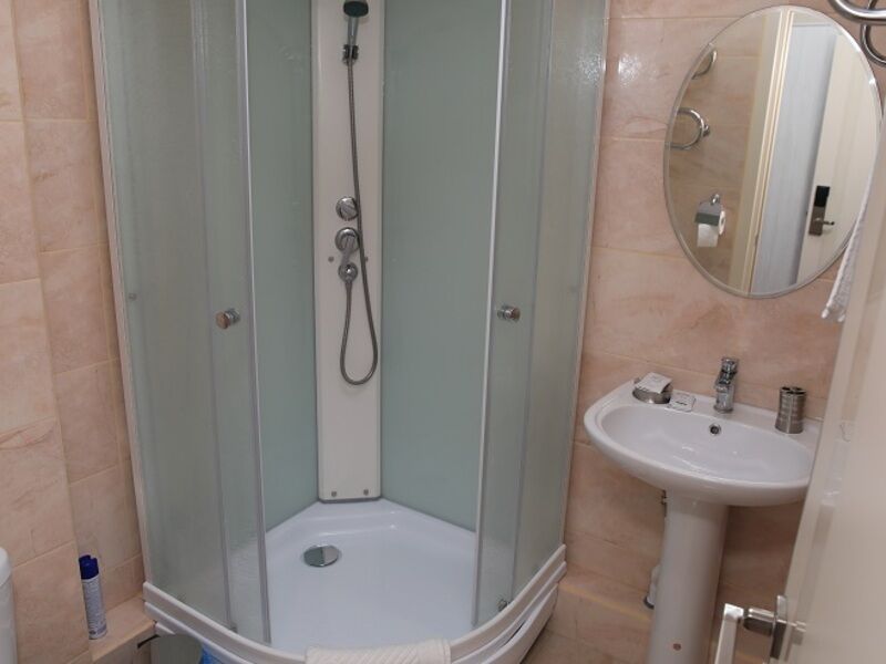 Стандарт 2-местный номер с частичным видом на море