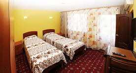 Стандарт с балконом 2-местный с двумя раздельными кроватями, Отель Изумрудный, Кабардинка