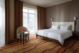 Представительский 4-местный 3-комнатный Люкс, Отель Courtyard by Marriott Sochi Krasnaya Polyana Hotel, Красная поляна