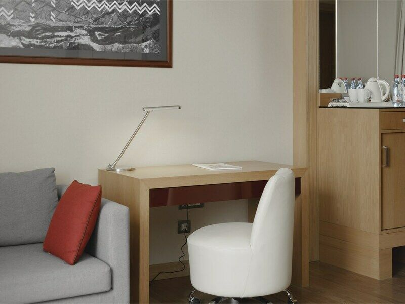 Супериор 2-местный (вид на двор) КИНГ