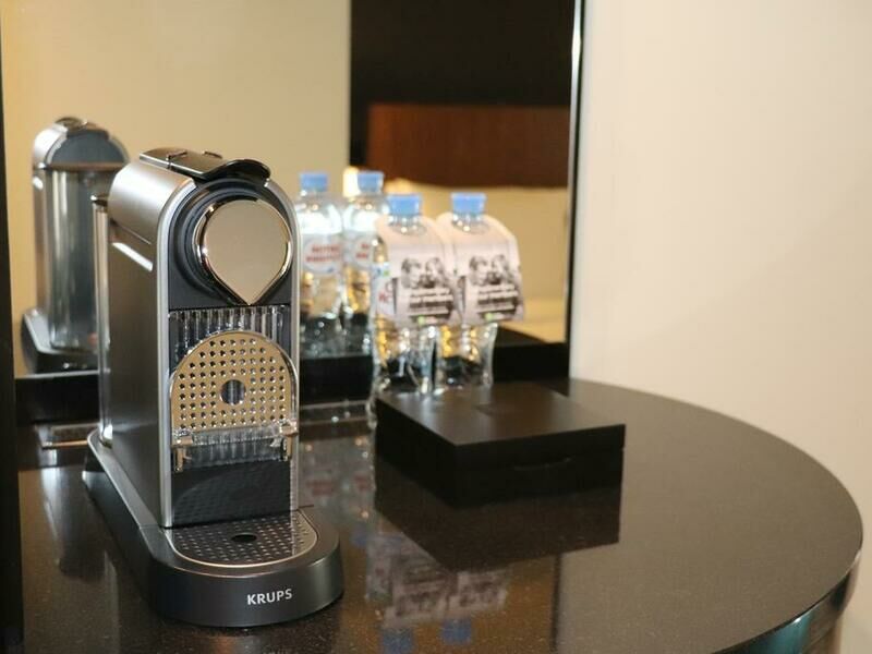 Полулюкс 2-местный с балконом с видом на площадь