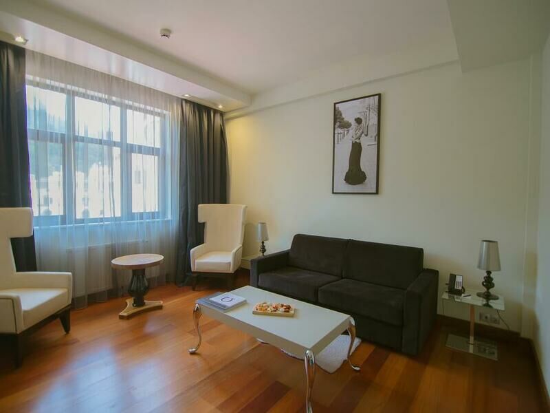 Полулюкс 2-местный с видом на площадь