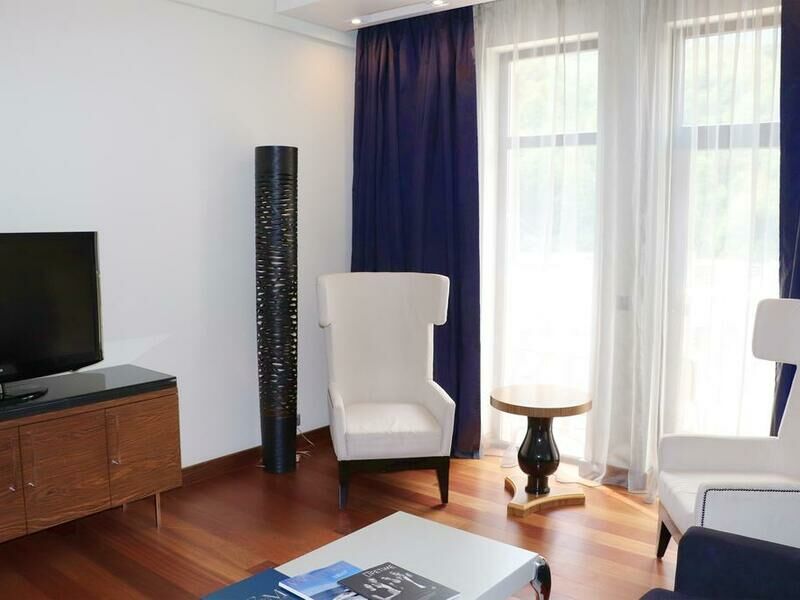 Полулюкс 2-местный с видом на площадь