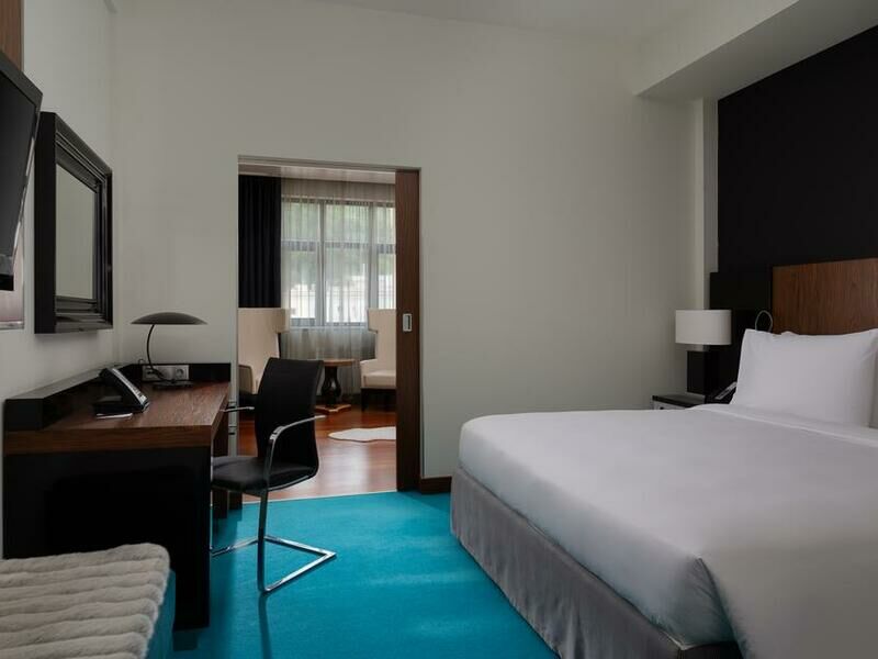 Полулюкс 2-местный с видом на площадь