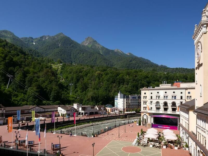 Полулюкс 2-местный с видом на площадь