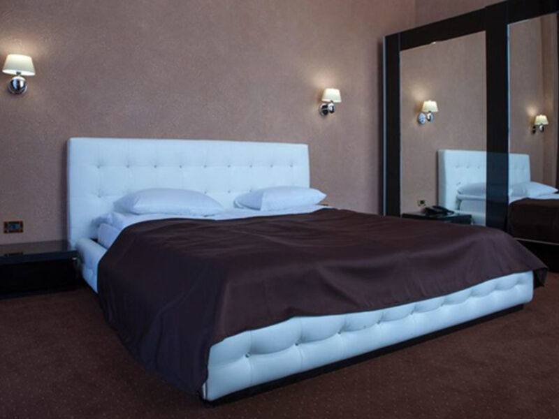 Luxe (основной корпус)