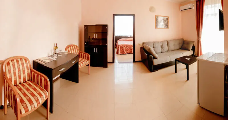 AW3I7258-Panorama-1-1024x542