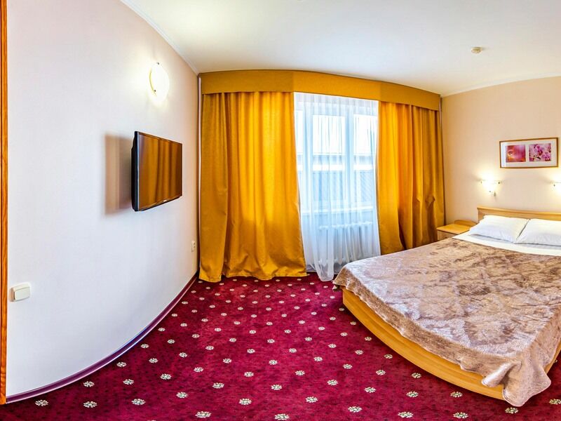 Стандартный 4-местный 2-комнатный (без определенного вида и без балкона)