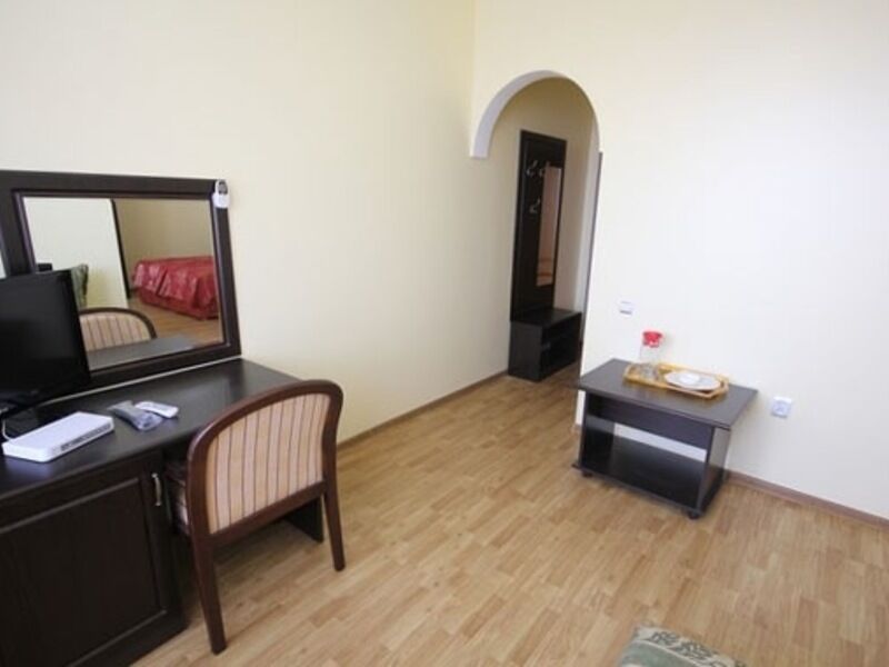 Люкс 2-местный 2-комнатный с балконом