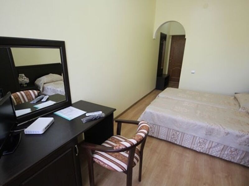 Полулюкс 2-местный с балконом