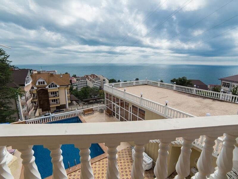 Полулюкс 2-местный с балконом